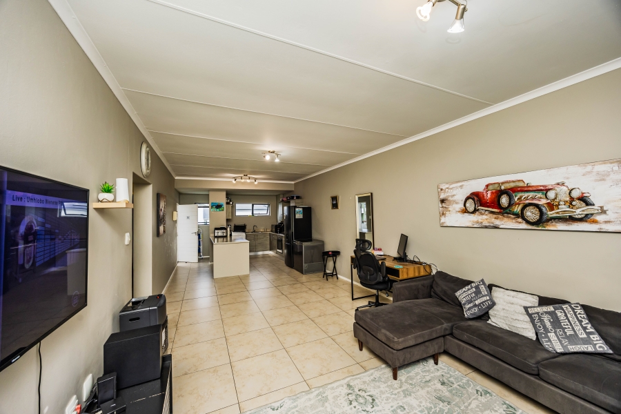 2 Bedroom Property for Sale in Nahoon Valley Park Eastern Cape